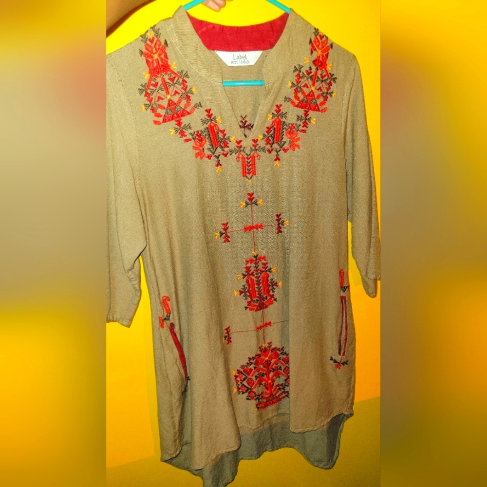 Label Rita kumar shirt M-L